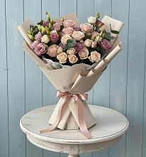 Букет цветов из:  Розы и Лизиантусы в Моргауши