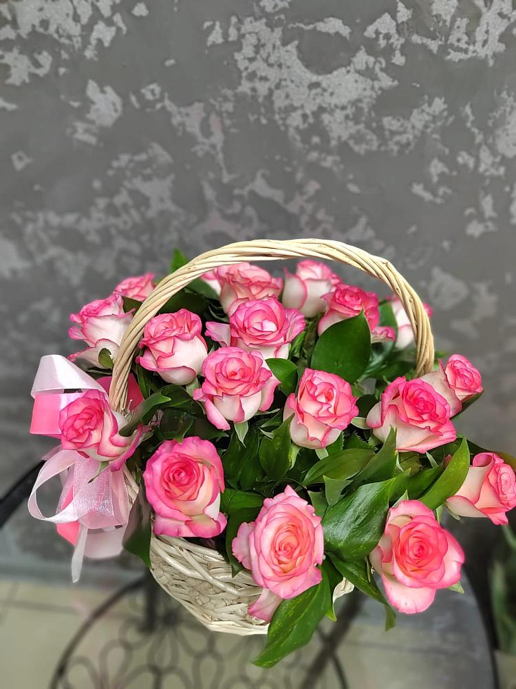 Цветочная композиция из Розы в корзине в Моргауши