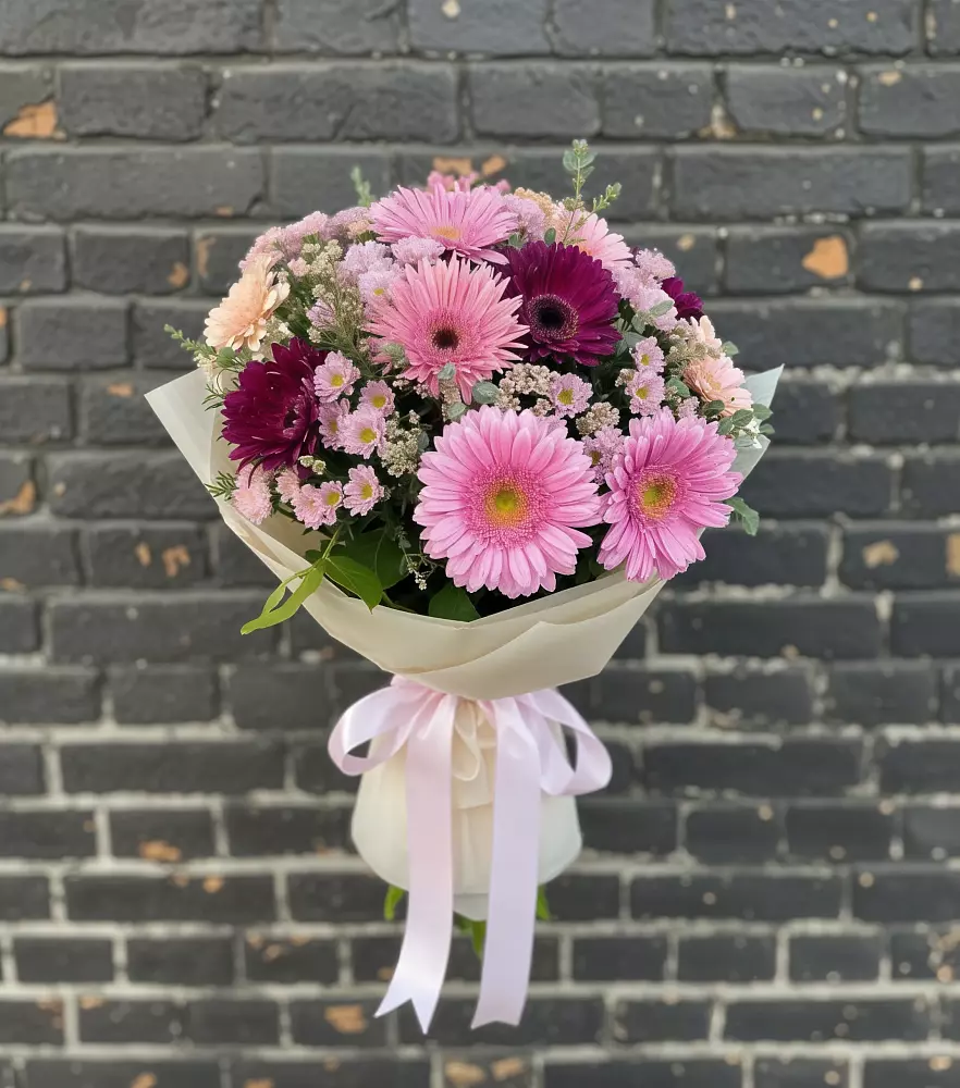 Букет цветов из: Герберы и Хризантемы в Моргауши