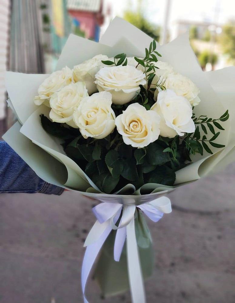 Букет Белые розы Проуд в Моргауши