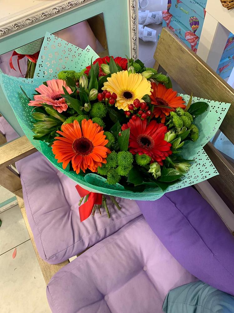 Букет цветов из: Герберы, Хризантемы и Альстромерии в Моргауши