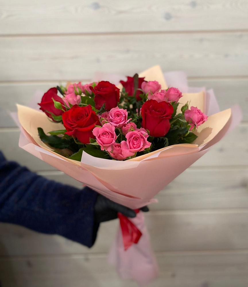 Букет цветов из: Розы в Моргауши